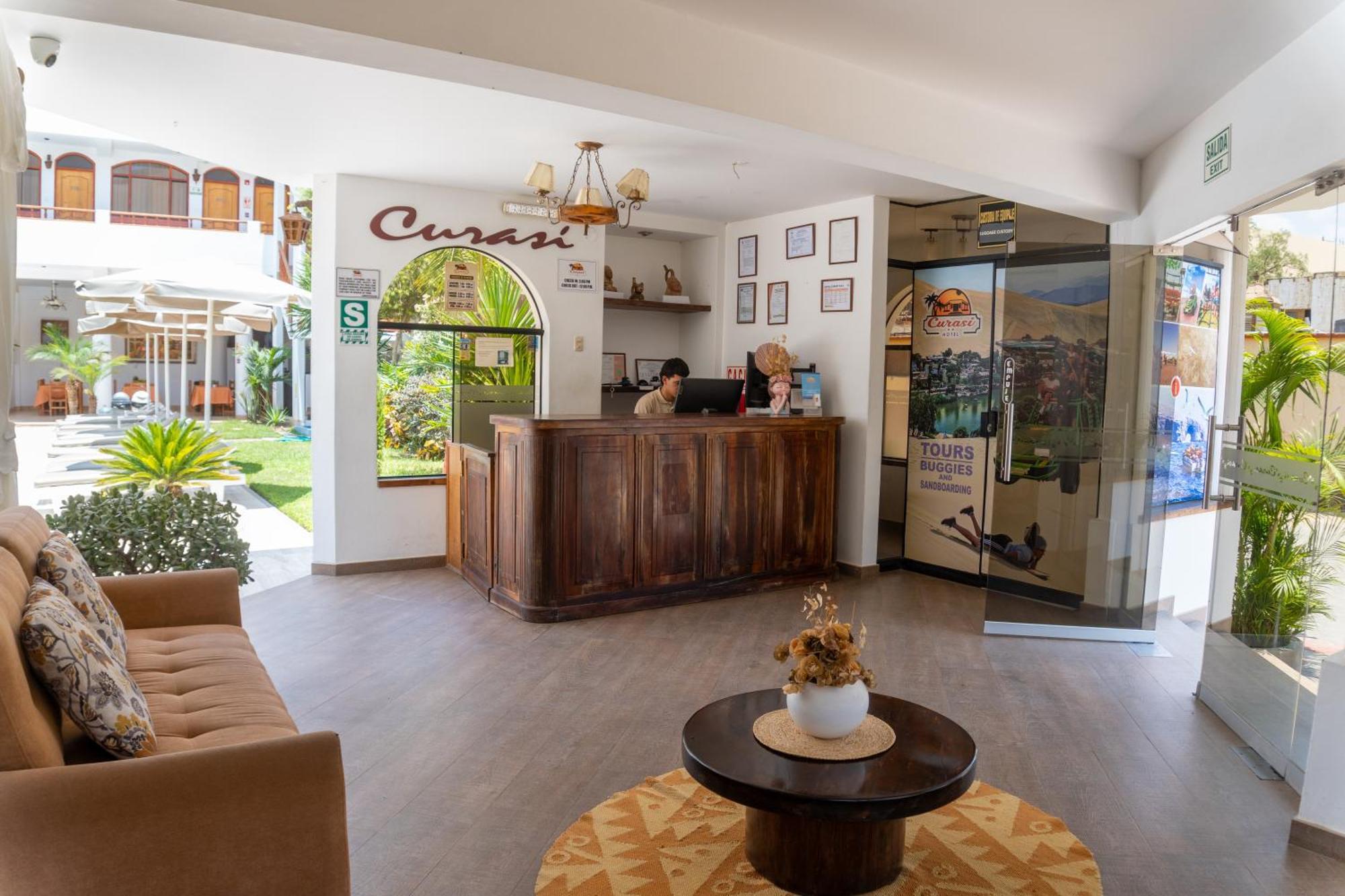 Hotel Curasi Ика Екстериор снимка